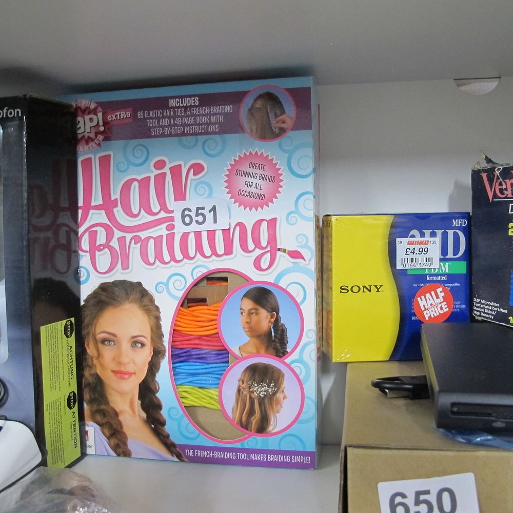 Lot 651: Item 651