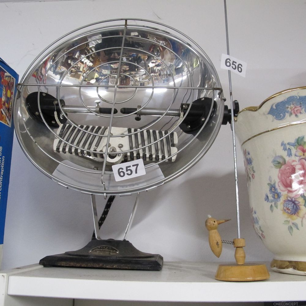 Lot 657: Item 657
