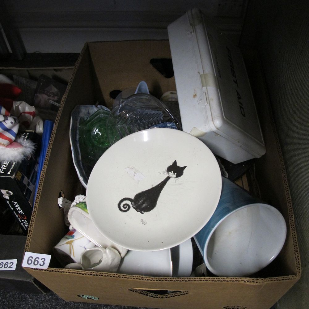 Lot 663: Item 663