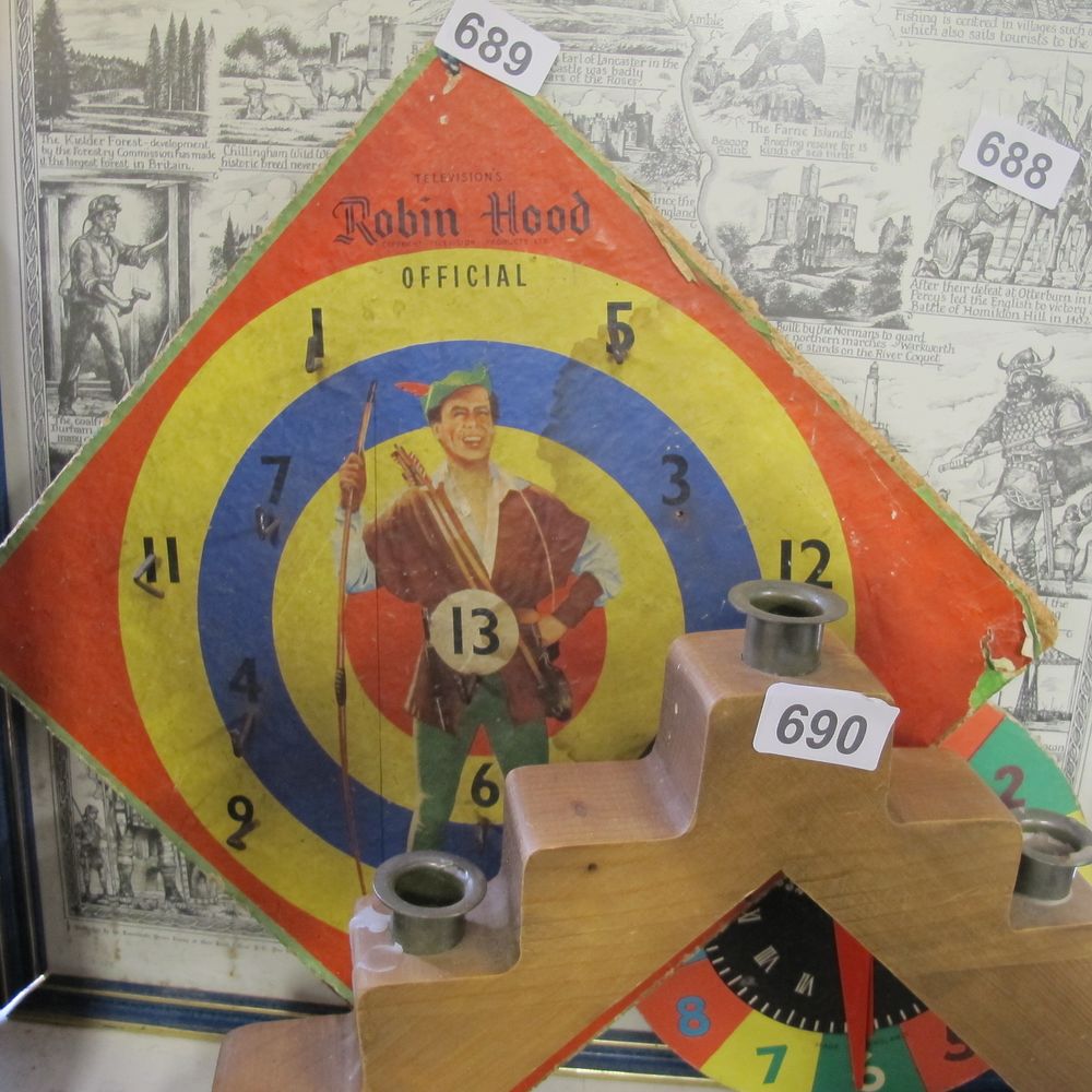 Lot 689: Item 689