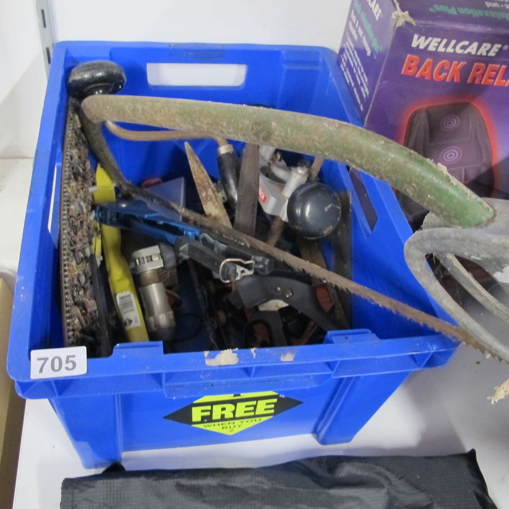 Lot 705: Item 705