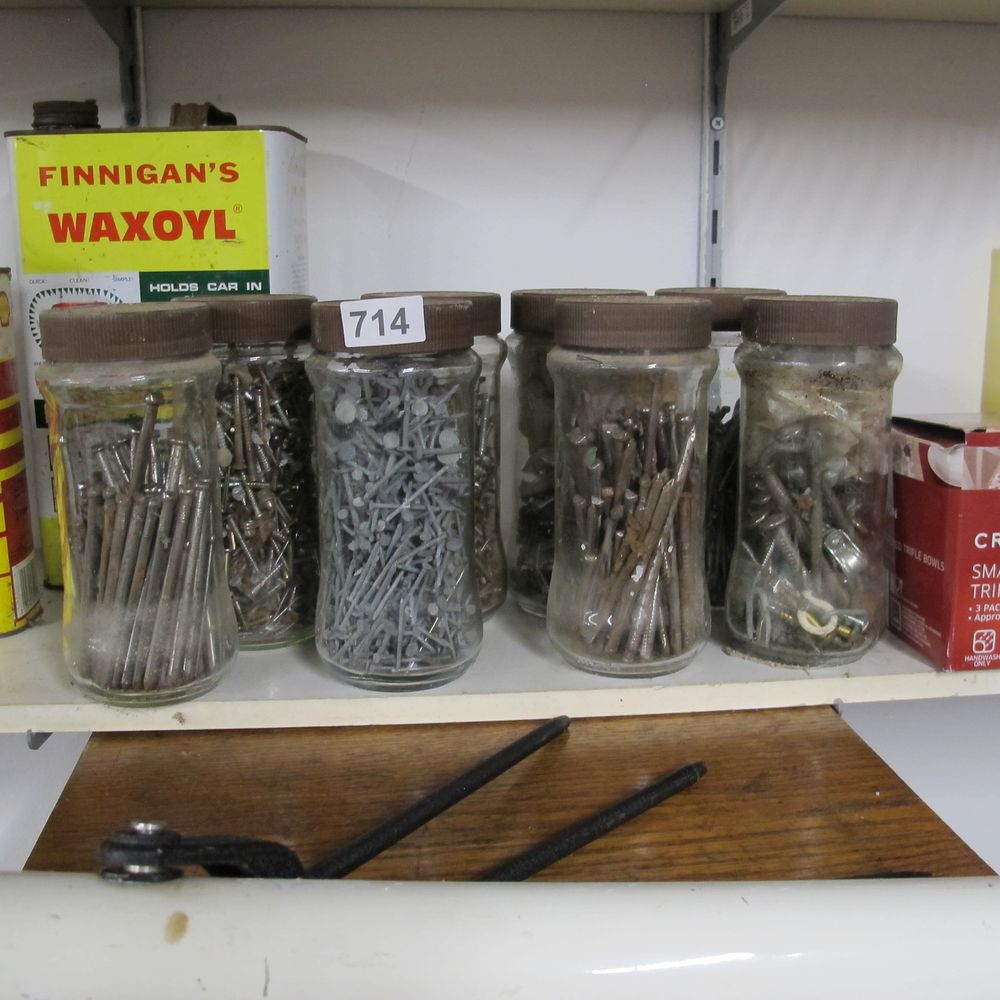 Lot 714: Item 714