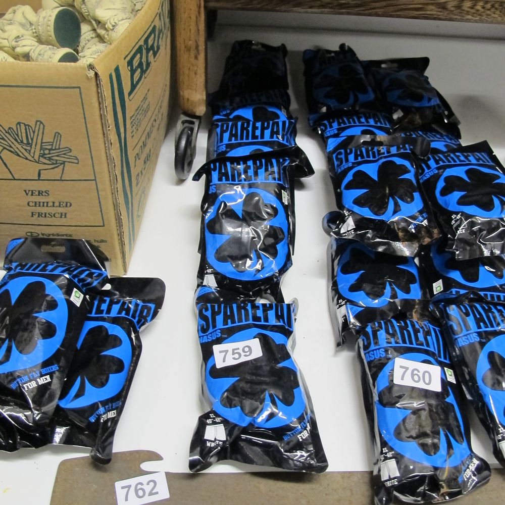 Lot 759: Item 759