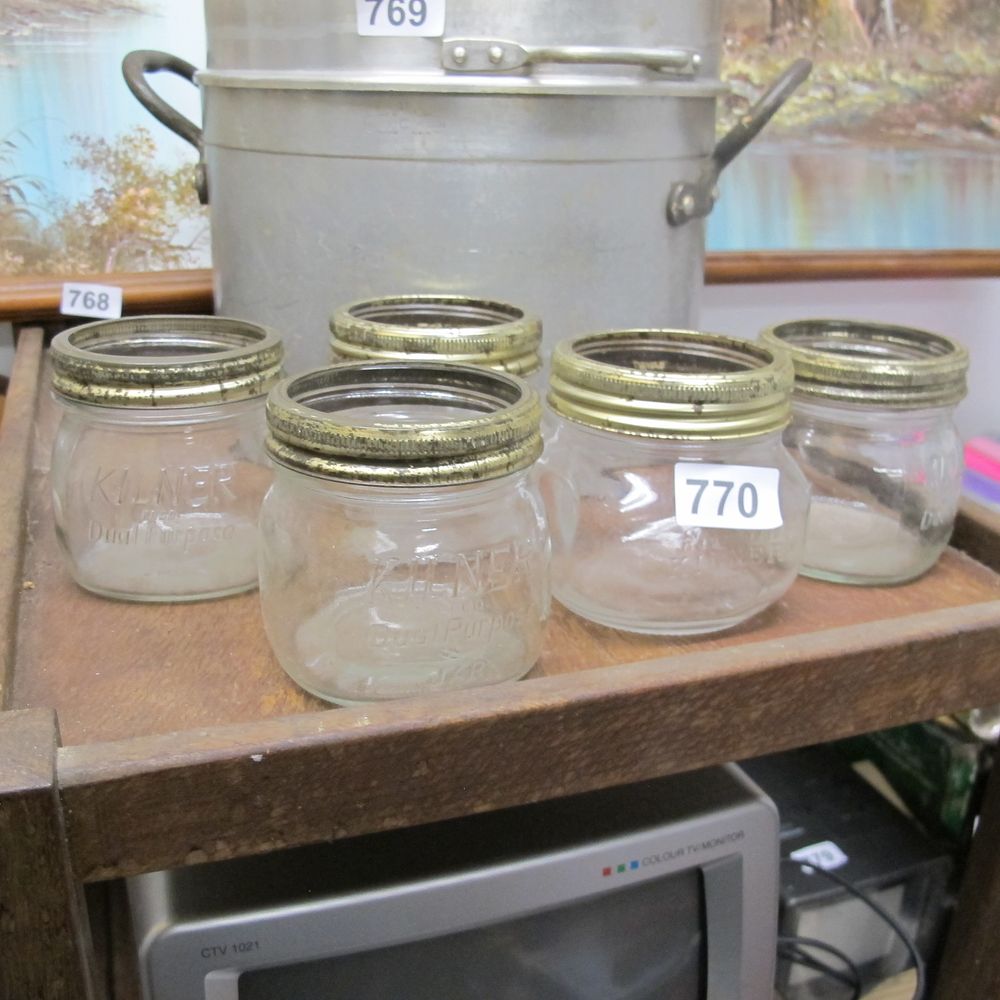 Lot 770: Item 770