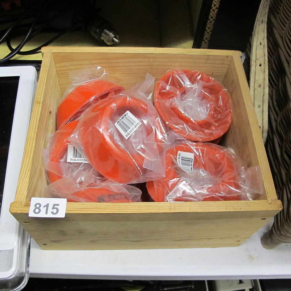 Lot 815: Item 815