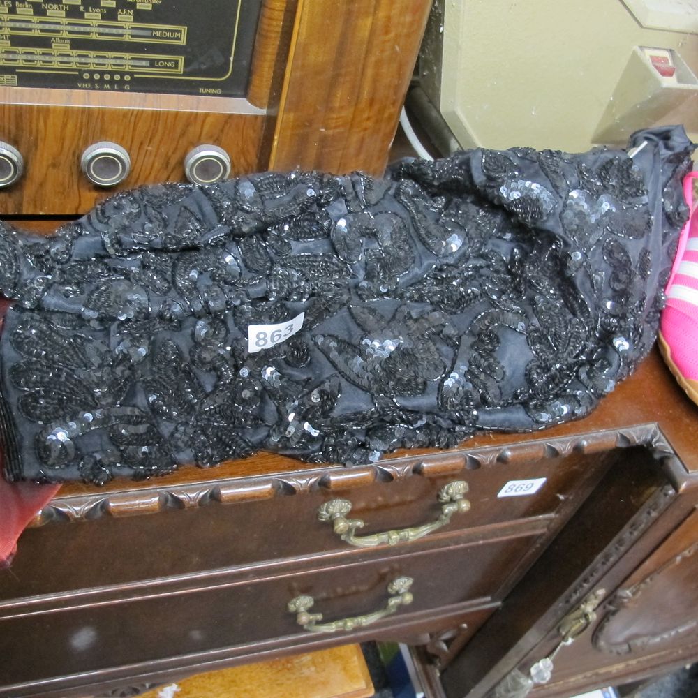 Lot 863: Item 863