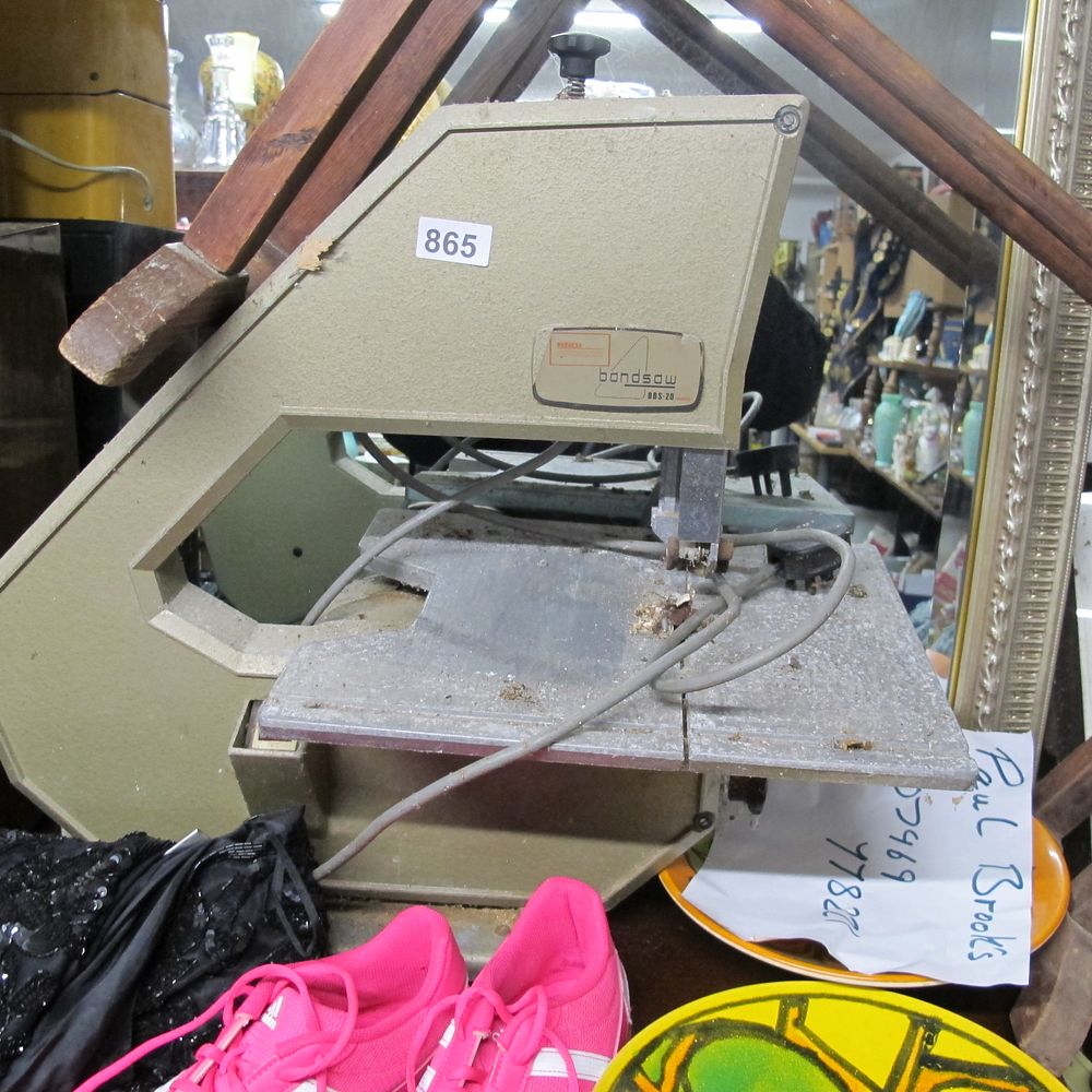 Lot 865: Item 865
