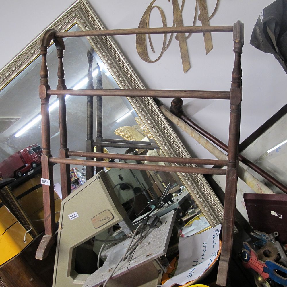 Lot 867: Item 867