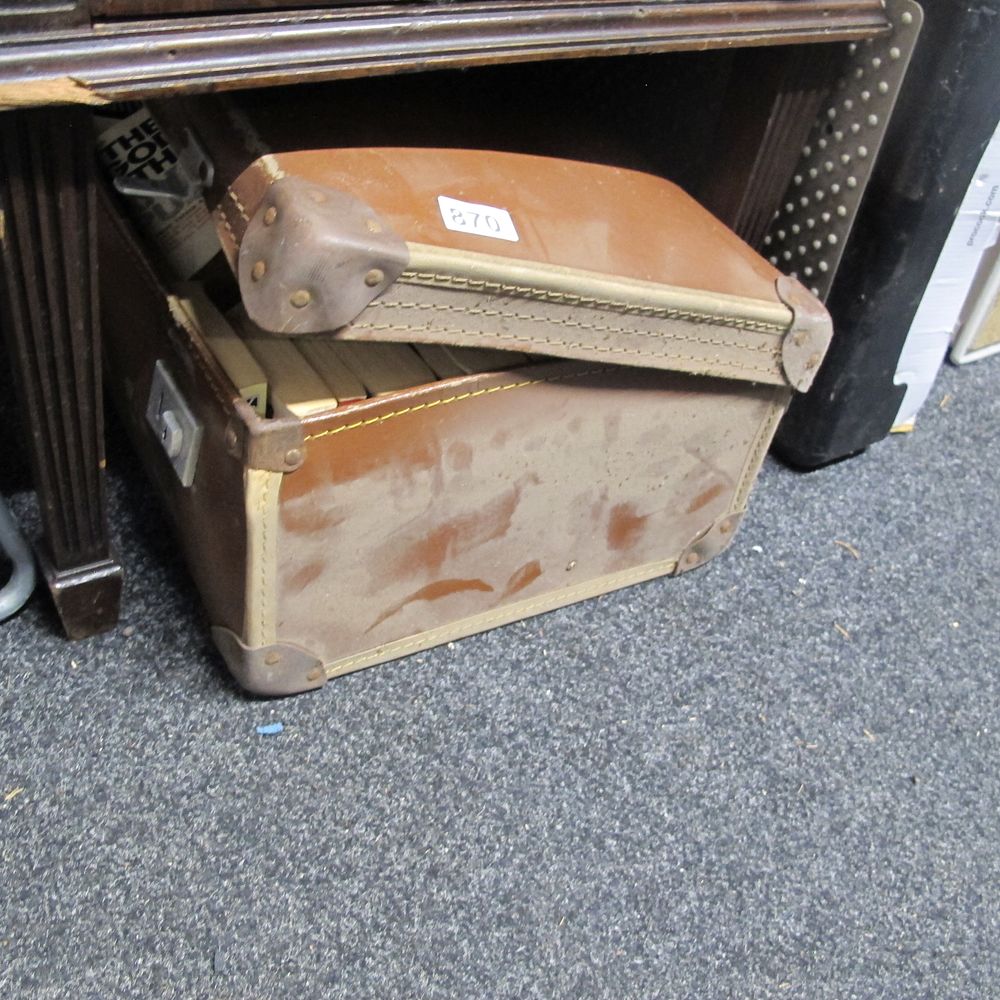 Lot 870: Item 870