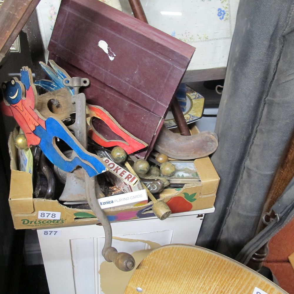 Lot 878: Item 878