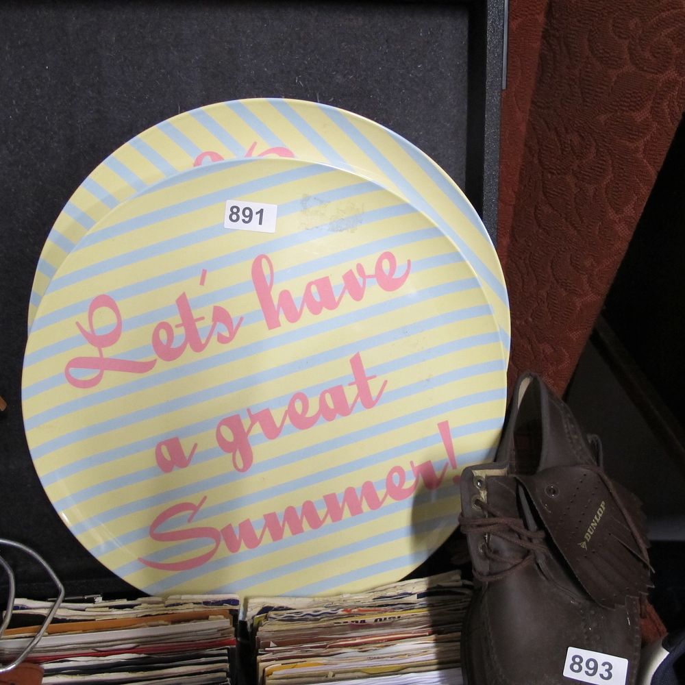 Lot 891: Item 891