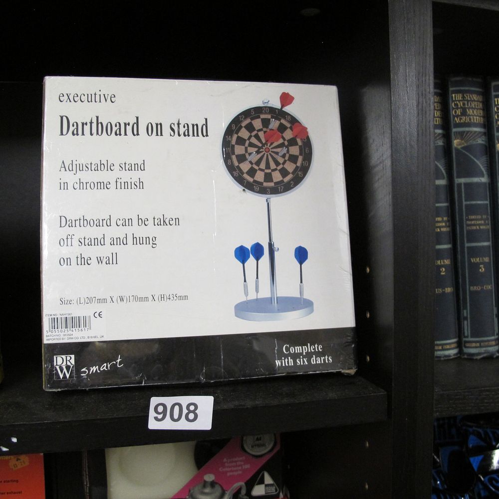 Lot 908: Item 908