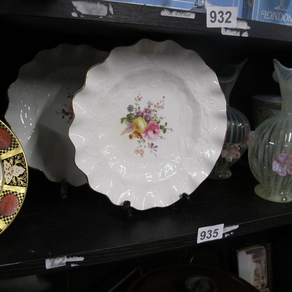Lot 935: Item 935