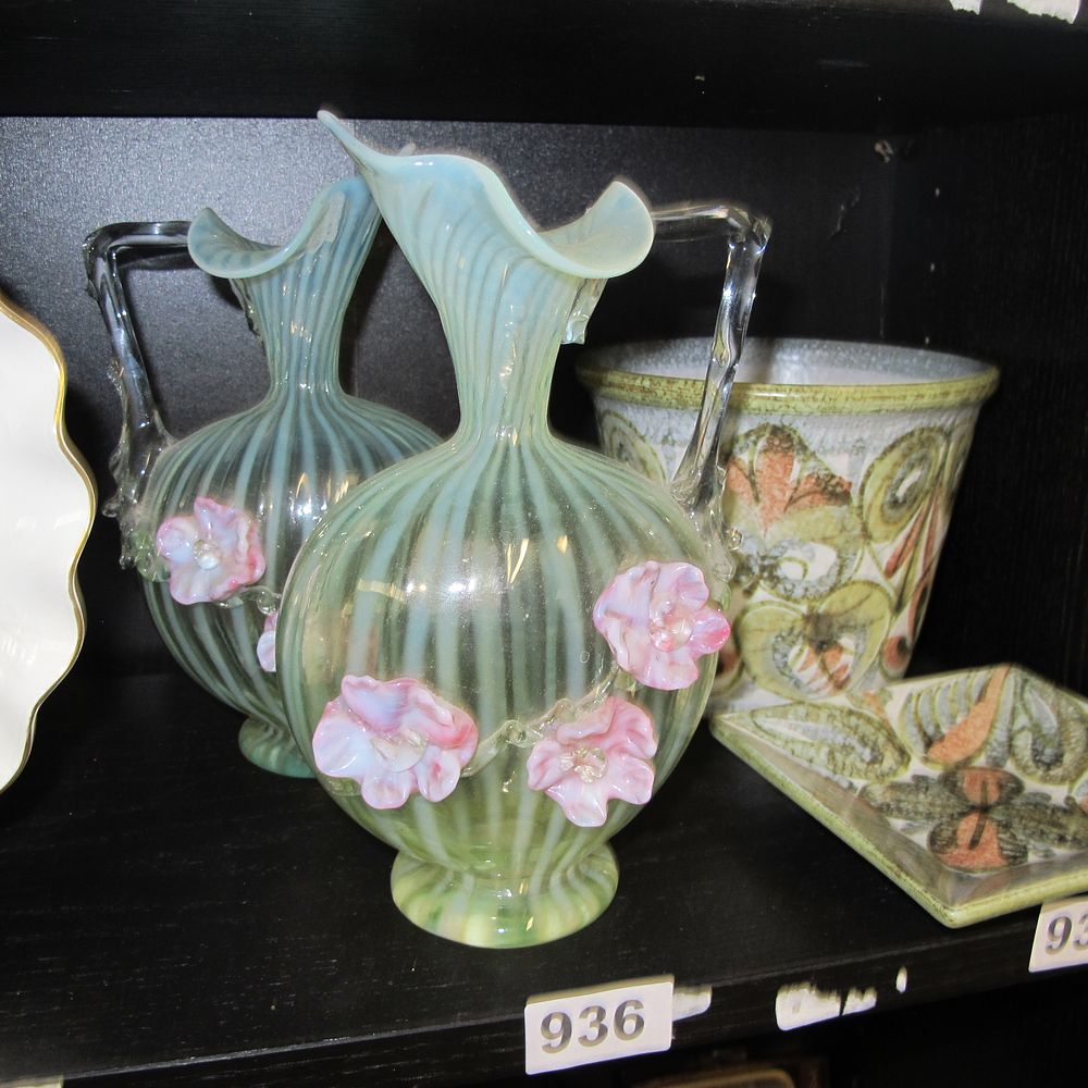 Lot 936: Item 936