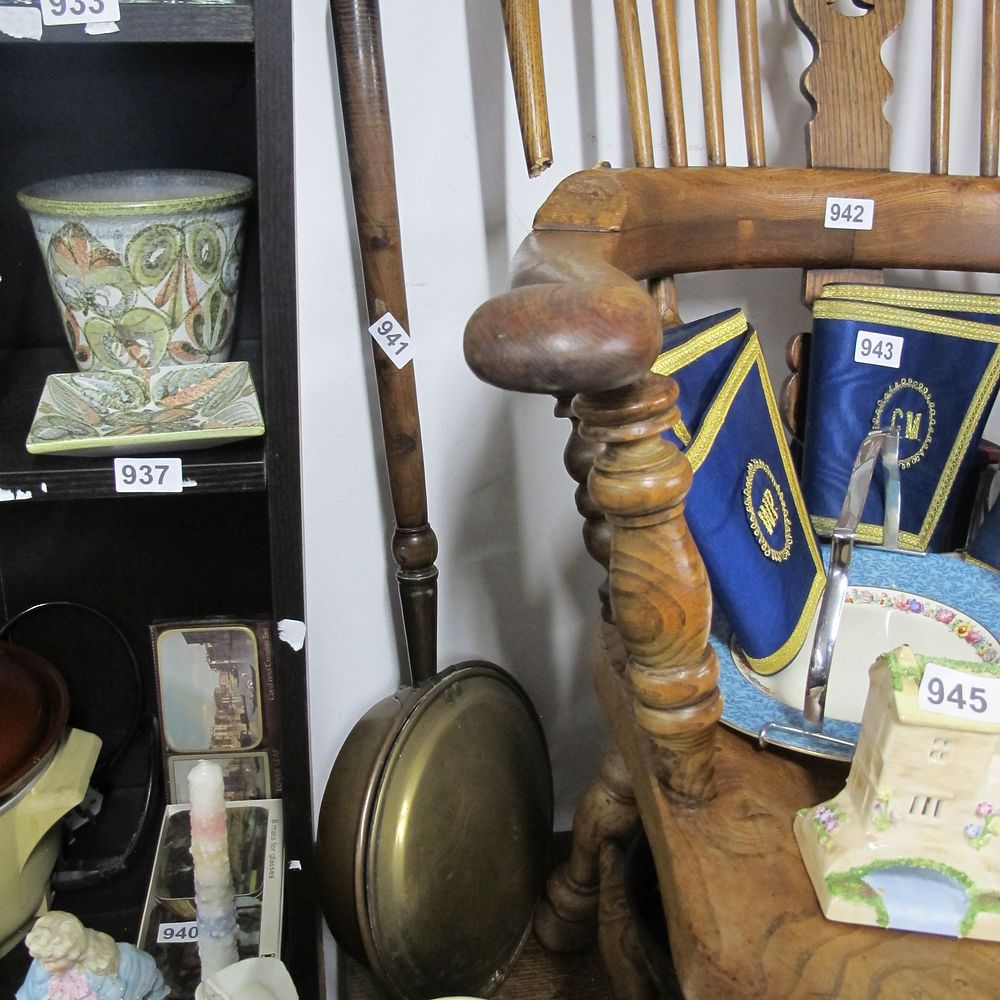 Lot 941: Item 941