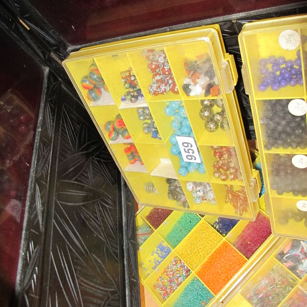 Lot 959: Item 959