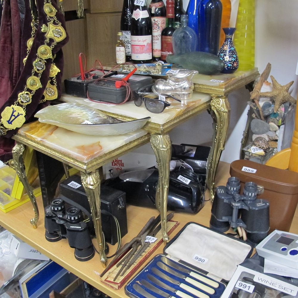 Lot 980: Item 980
