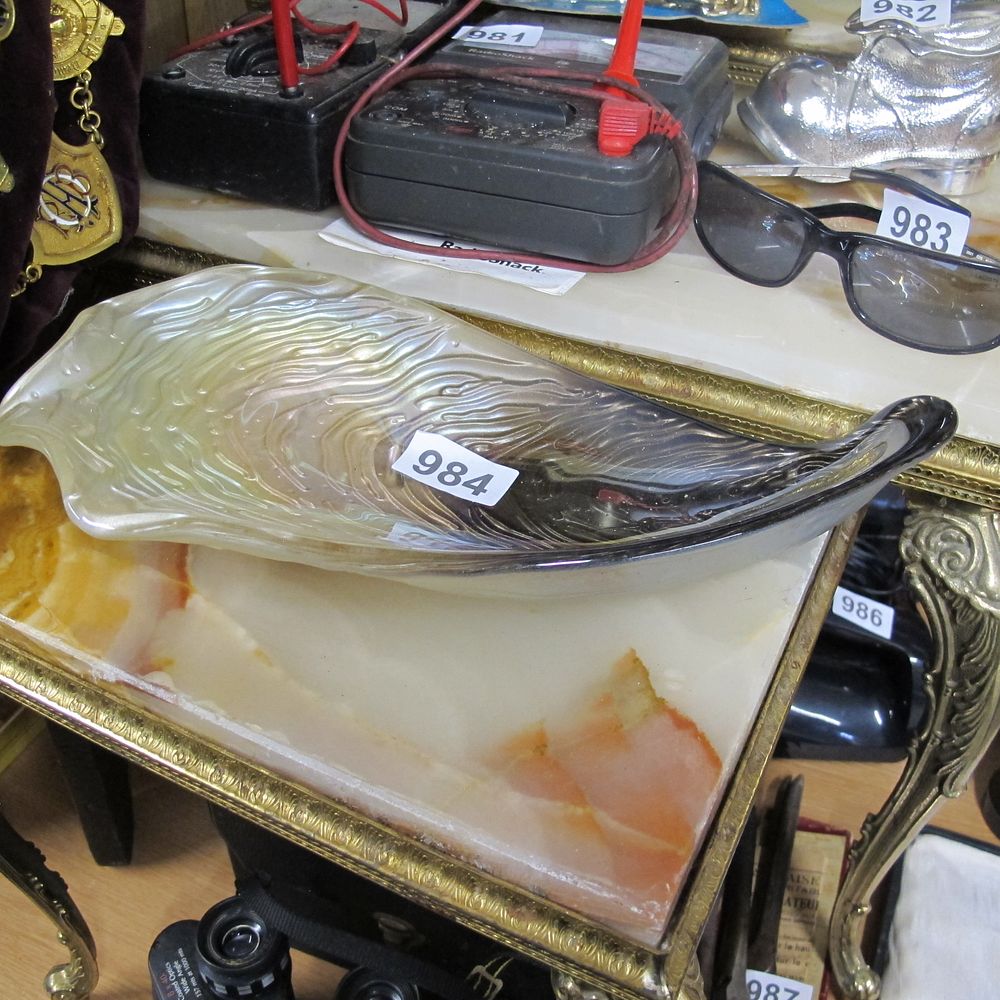 Lot 984: Item 984