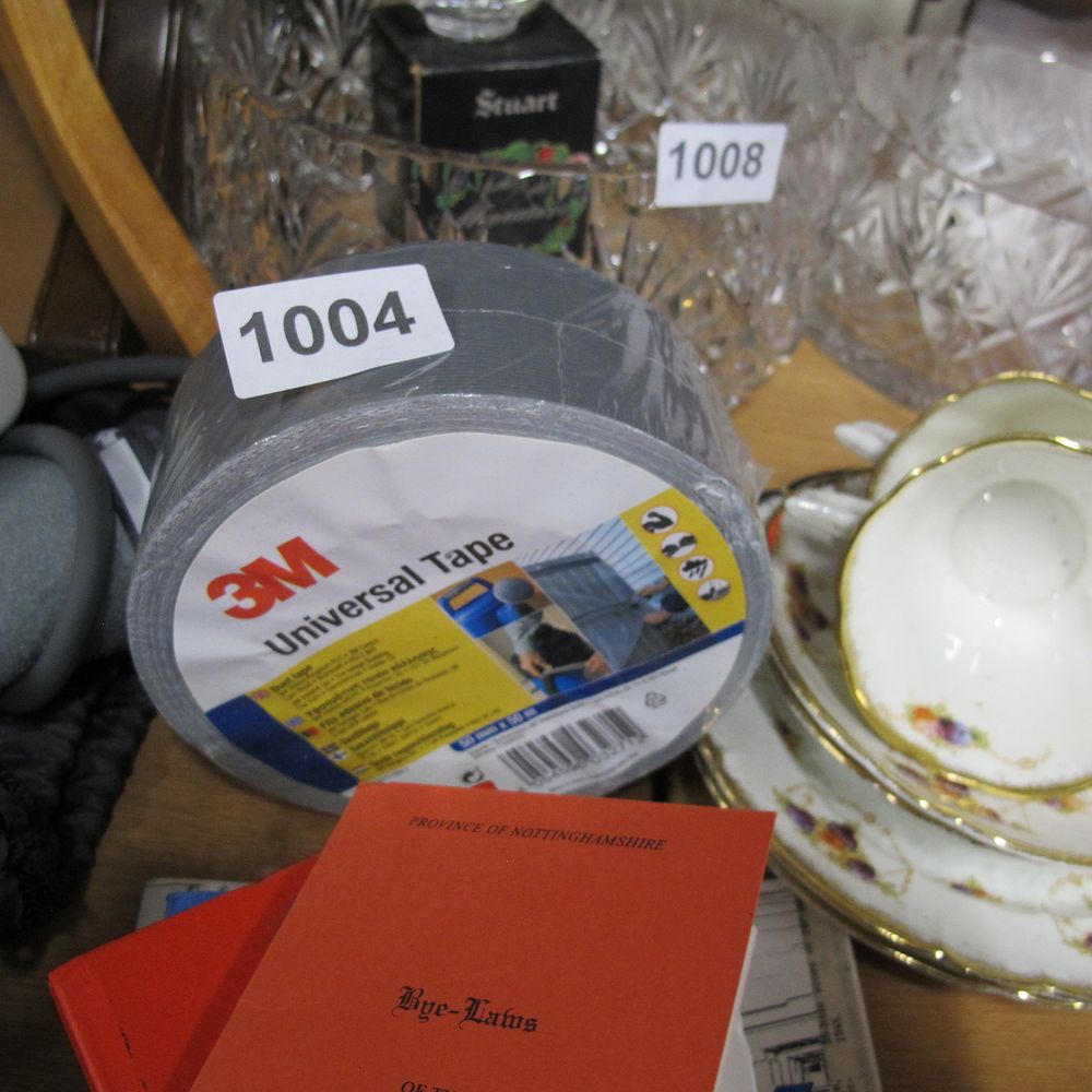 Lot 1004: Item 1004