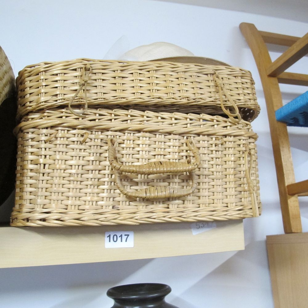 Lot 1017: Item 1017