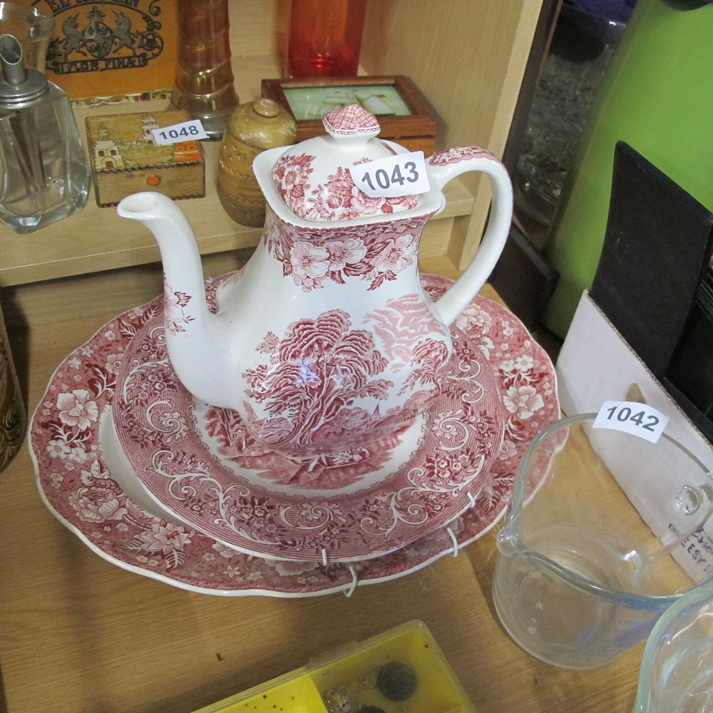 Lot 1043: Item 1043