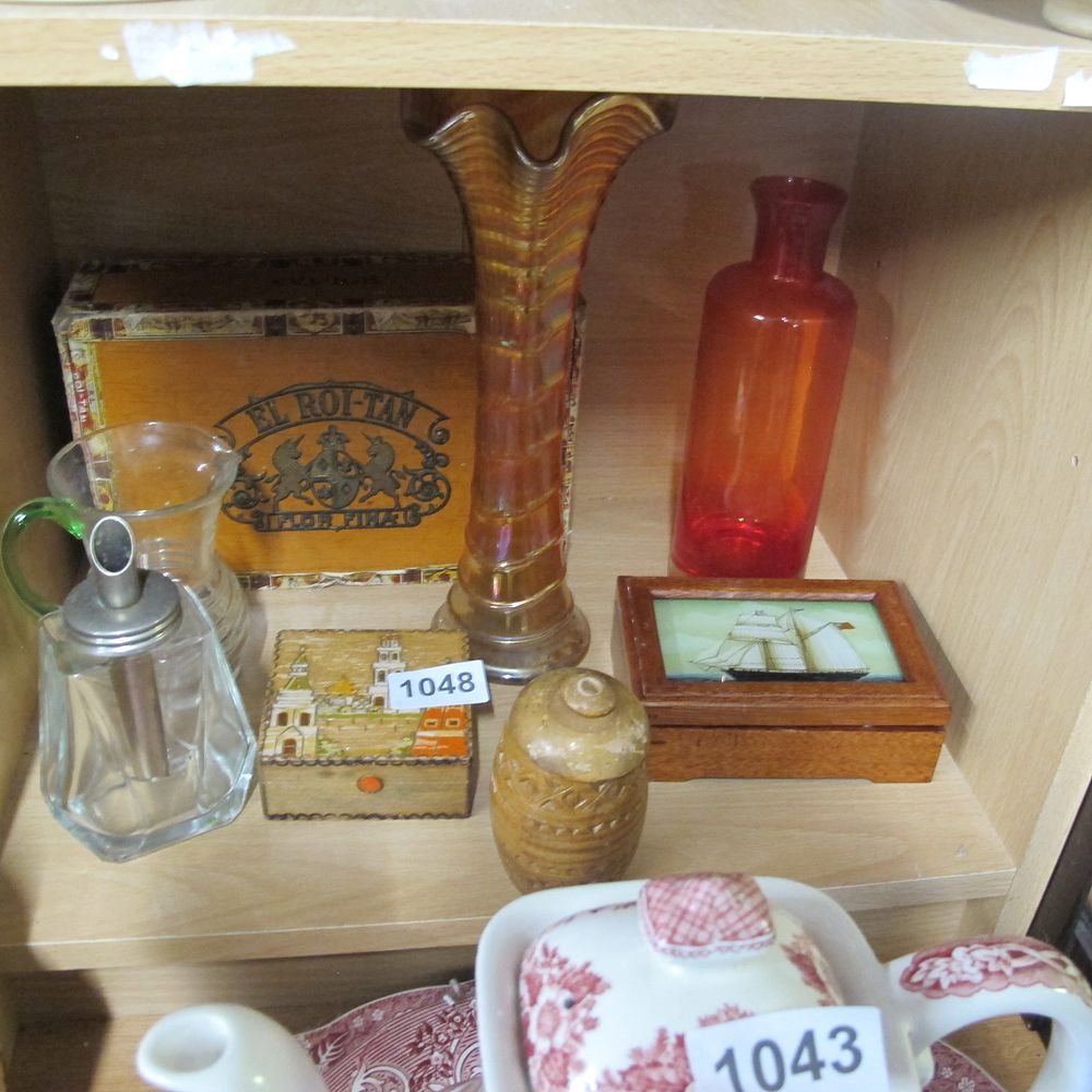 Lot 1048: Item 1048