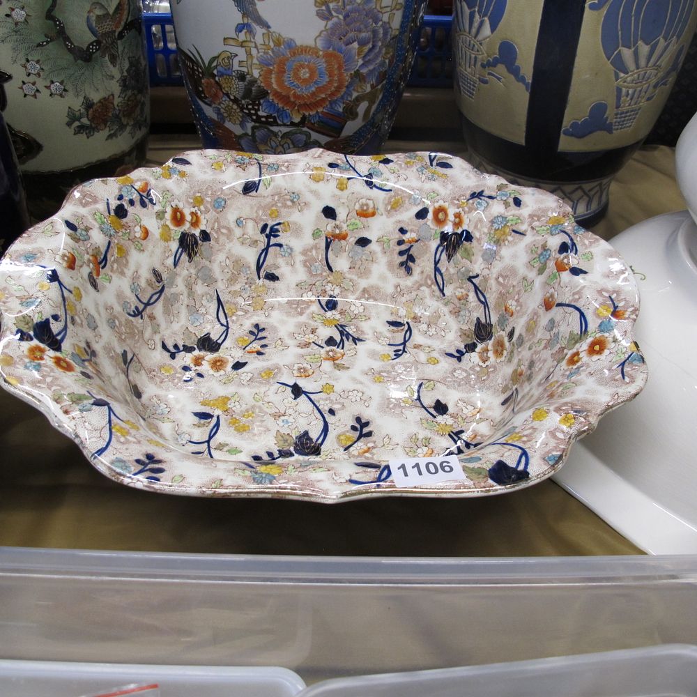 Lot 1106: Item 1106