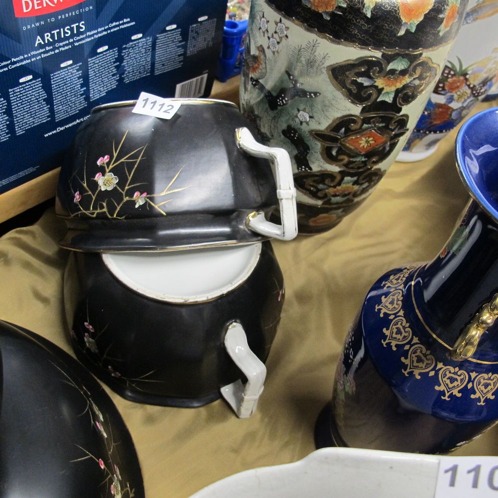 Lot 1112: Item 1112