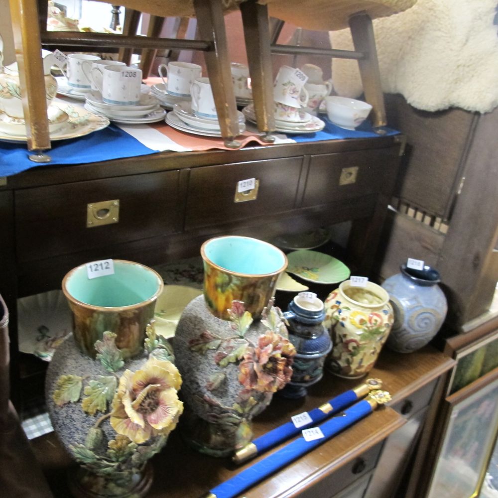 Lot 1210: Item 1210