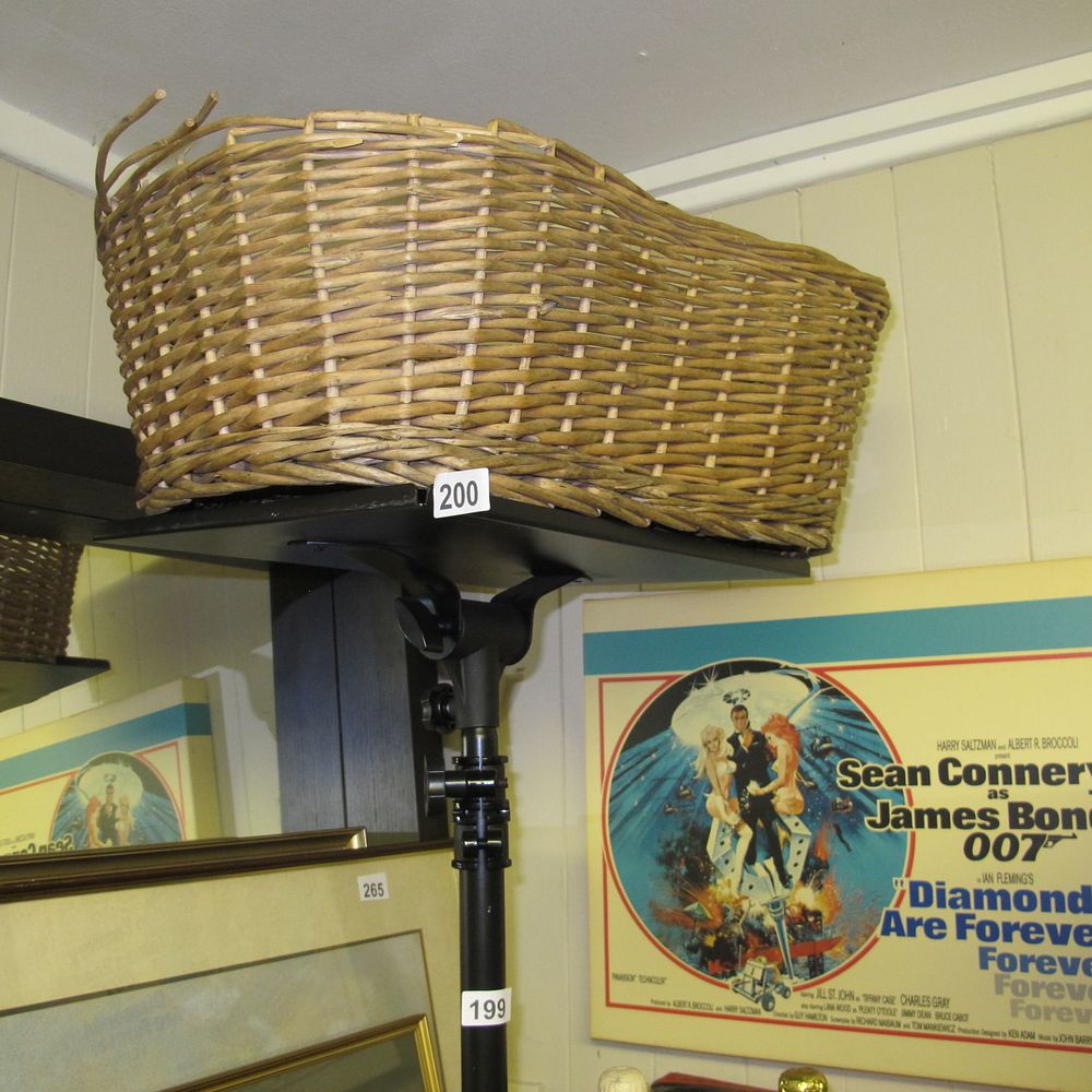 Lot 200: wicker basket af