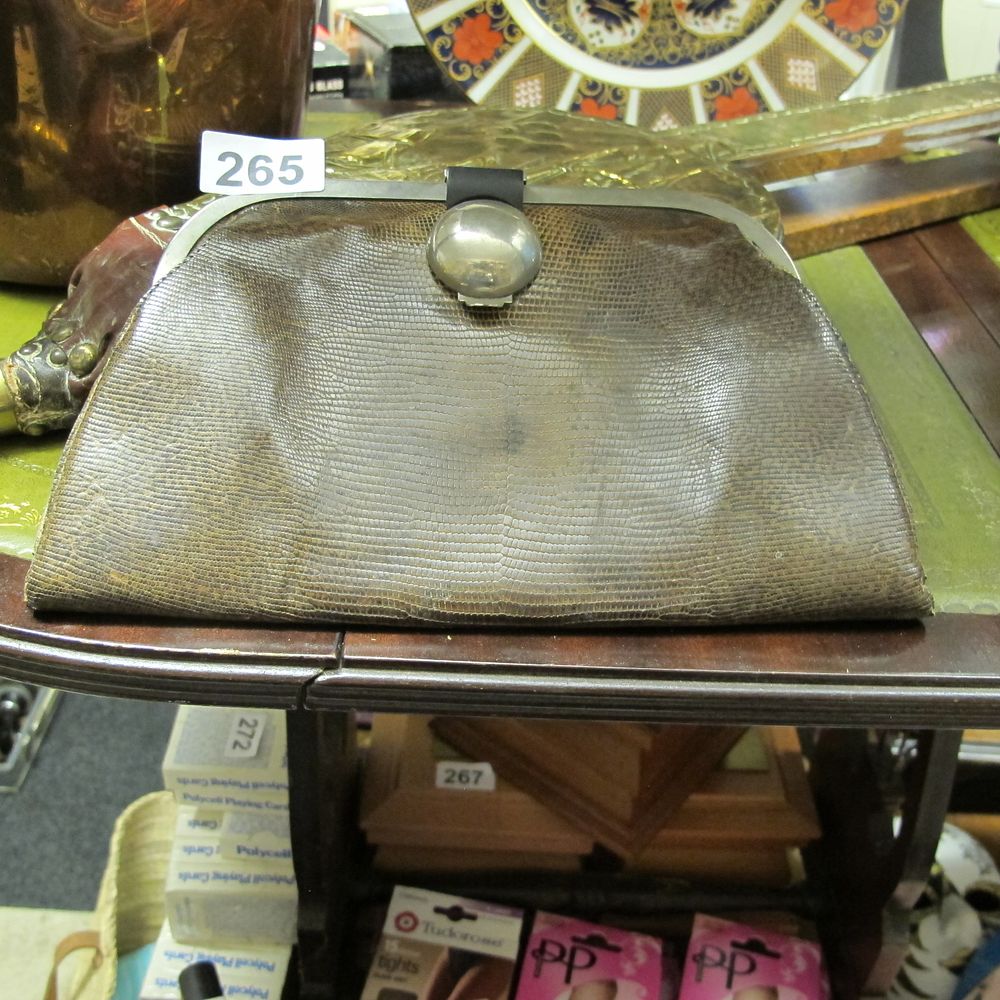 Lot 265: antique purse