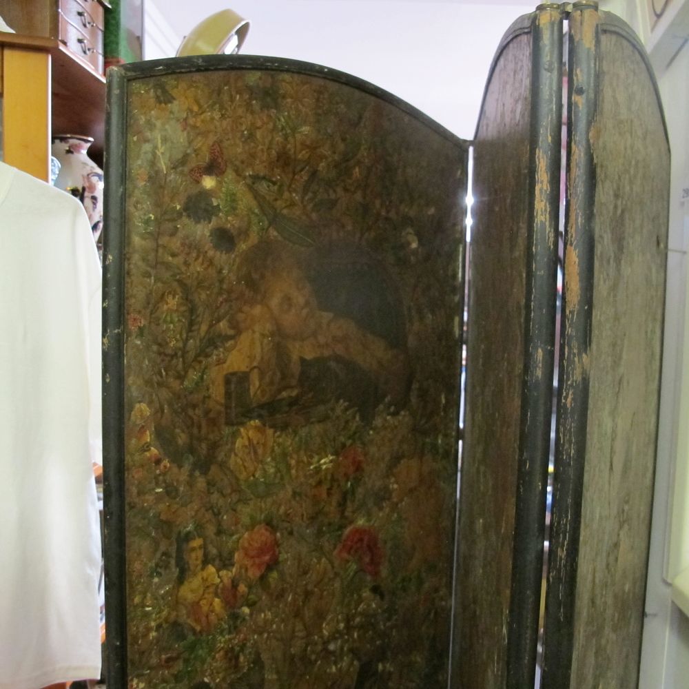 Lot 365: decorative folding screen room divider
