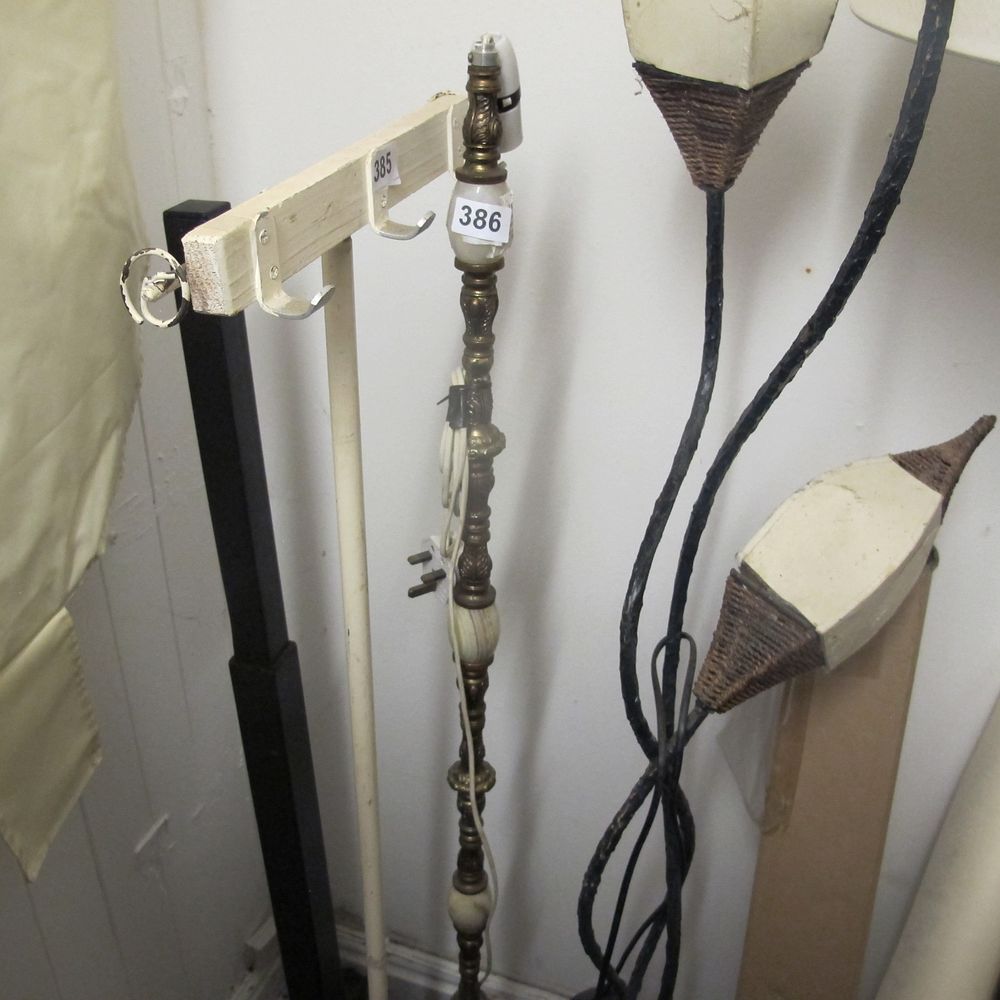 Lot 386: floor standing lamp