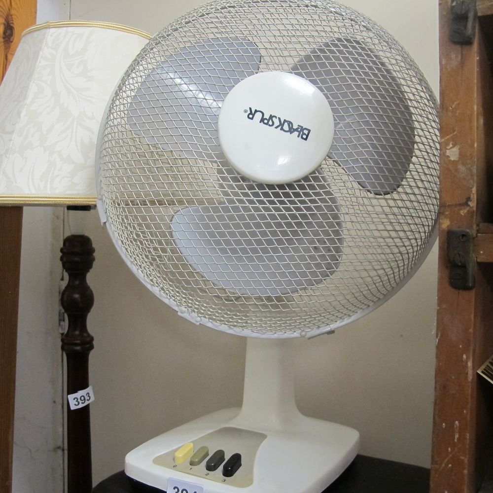 Lot 394: desk fan