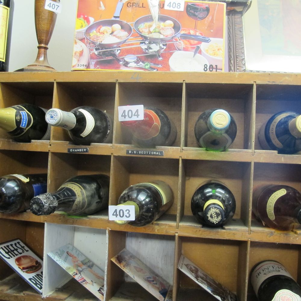 Lot 404: 6 x bottles of alcohol