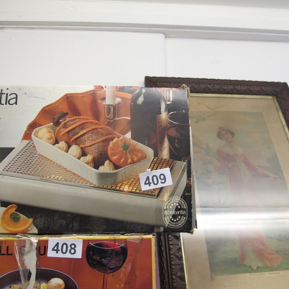 Lot 409: food warmer
