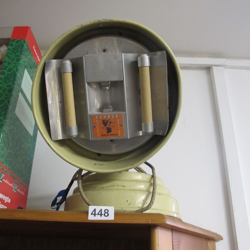 Lot 448: sun lamp