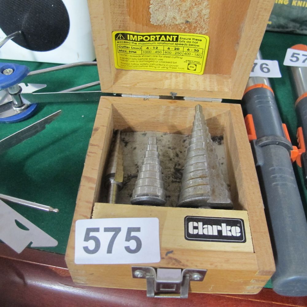 Lot 575: cutters
