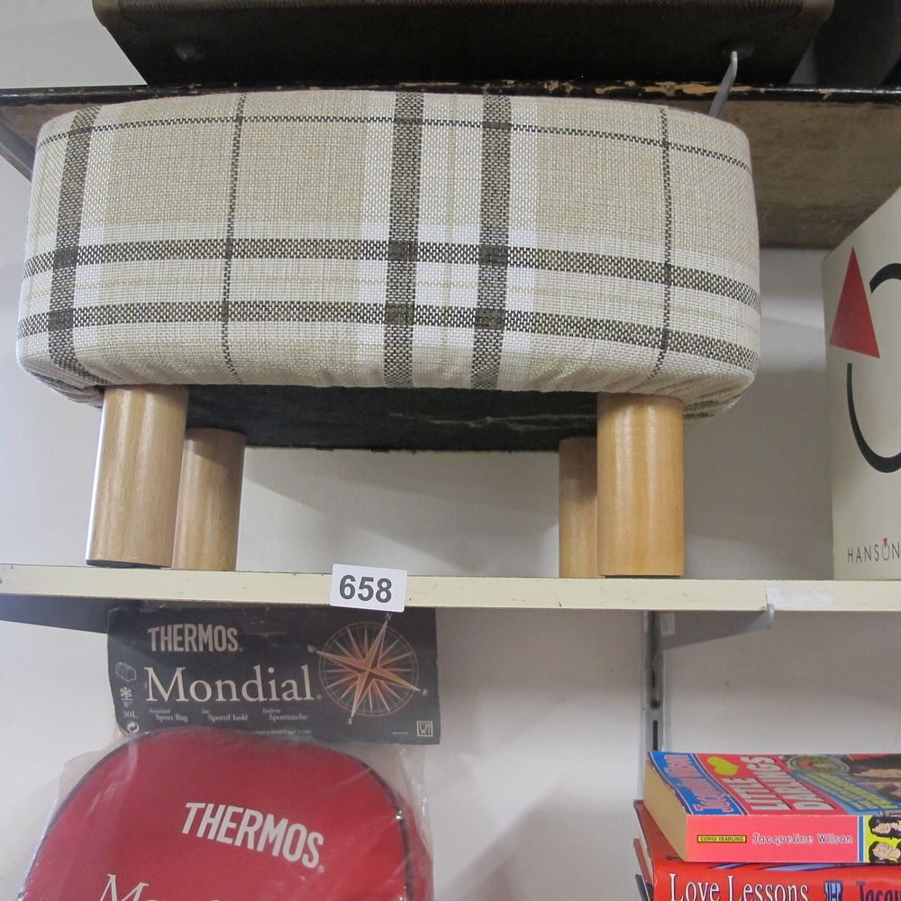 Lot 658: foot stool