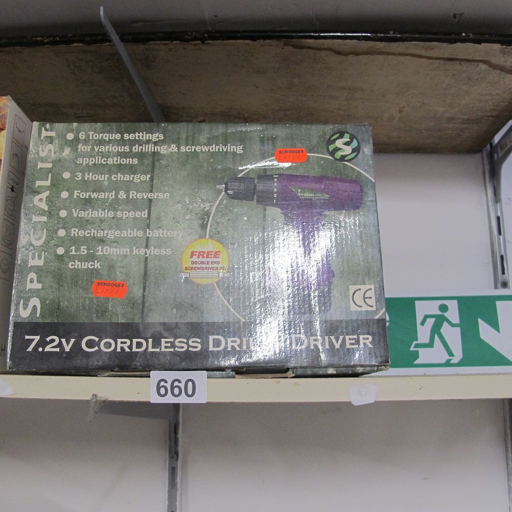 Lot 660: battery drill and screwdriver