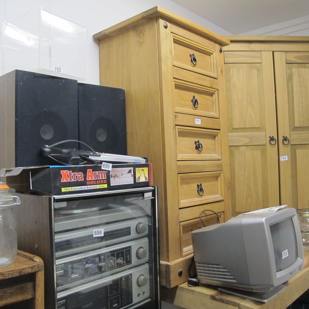 Lot 701: Corona chest of drawers