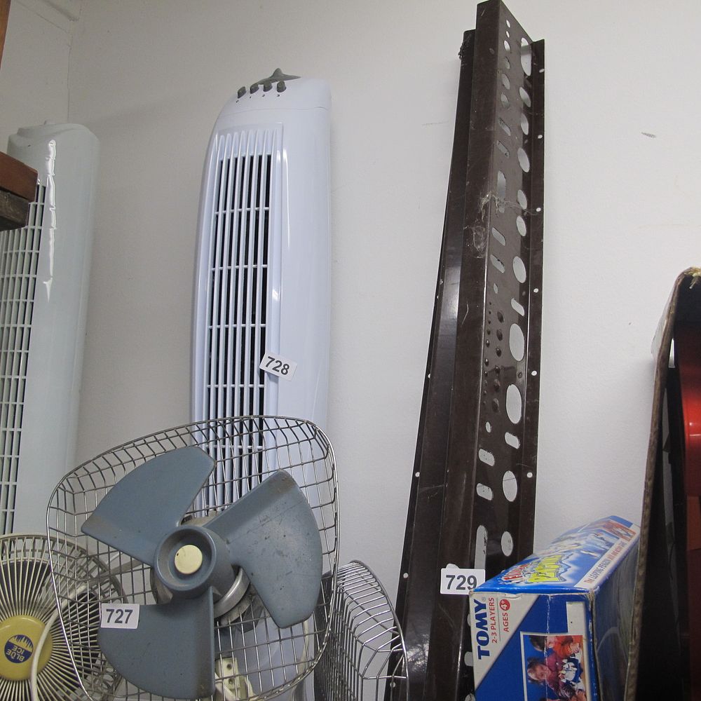 Lot 728: fan heater