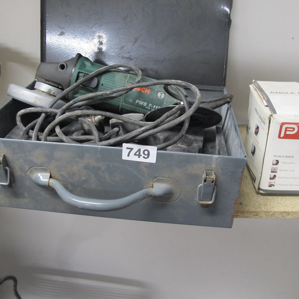 Lot 749: Bosch angle grinder