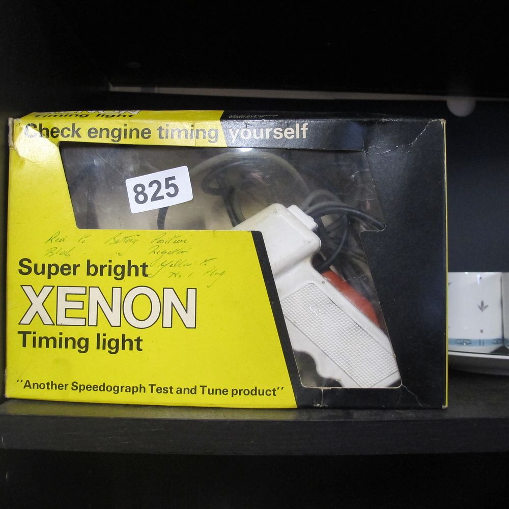 Lot 825: xenon boxed timing light