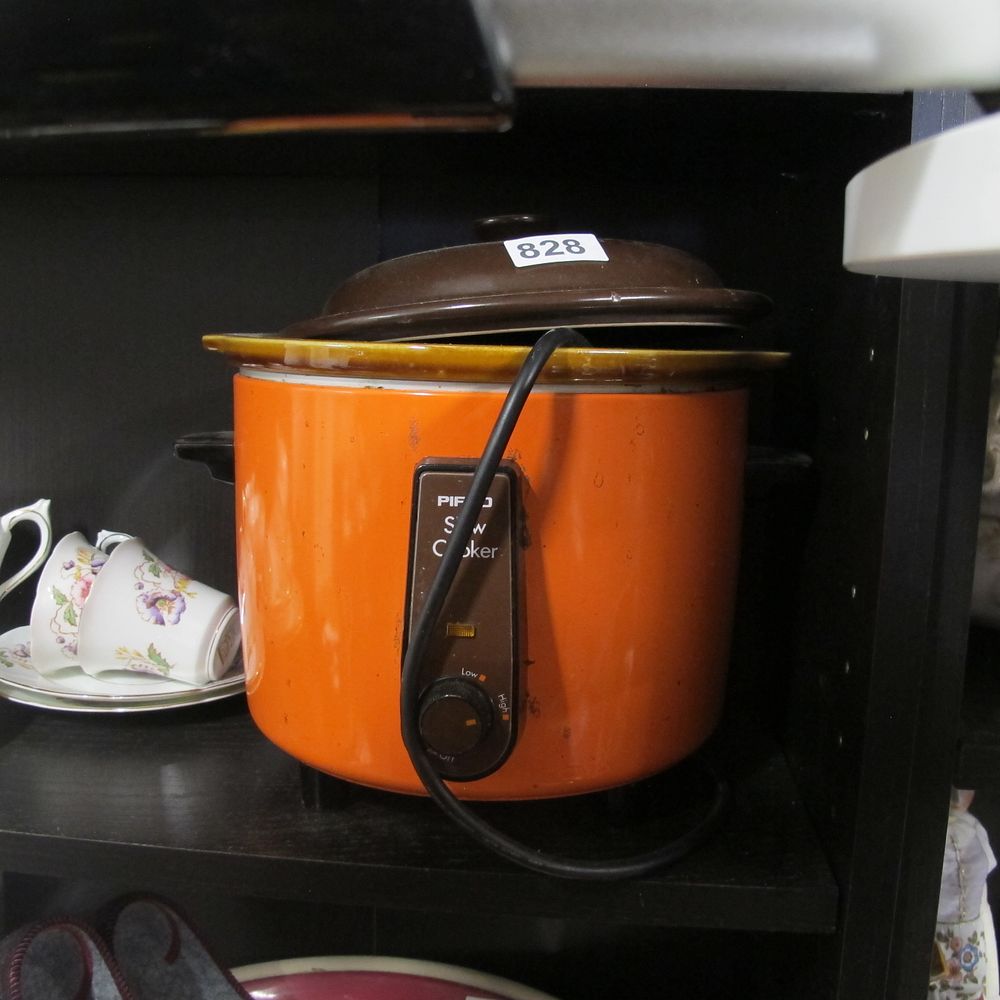 Lot 828: free slow cooker