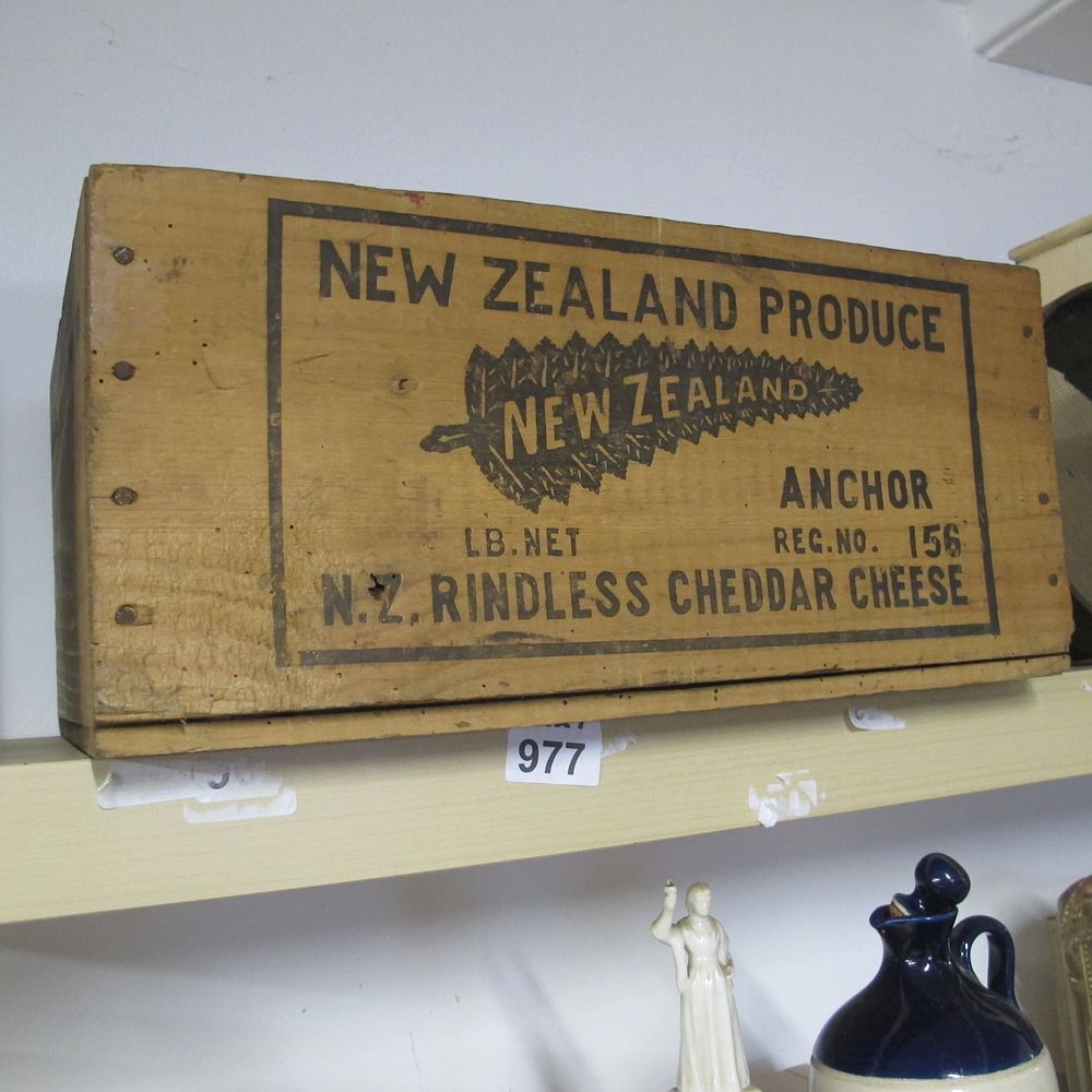Lot 977: vintage wooden box