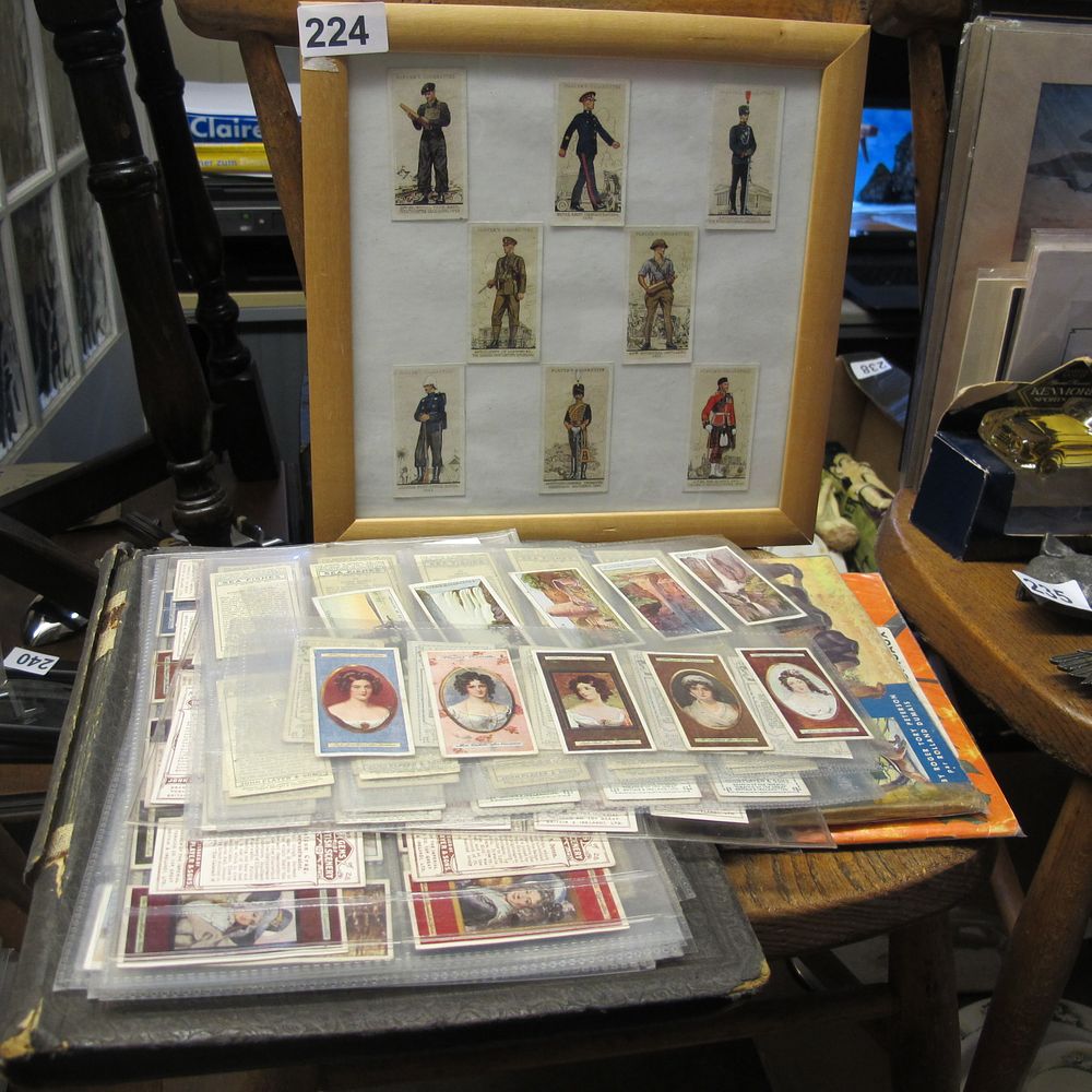 Lot 224: Vintage and antique cigarette cards