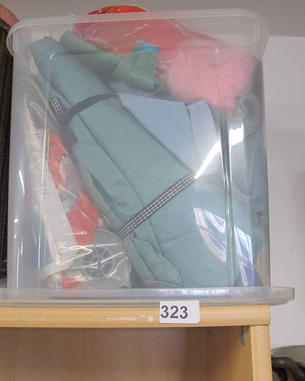 Lot 323: a tub of various crafting materials etc