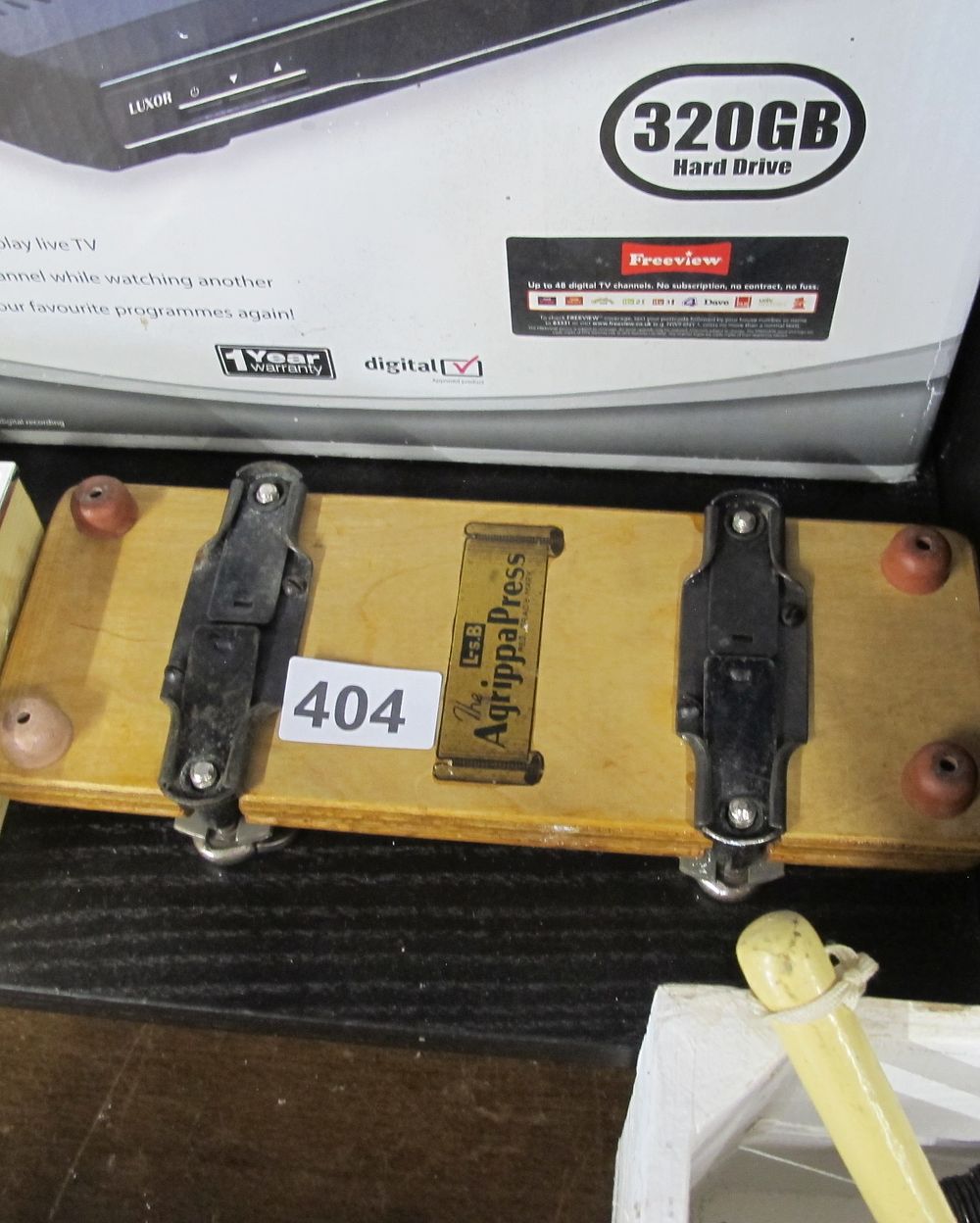 Lot 404: vintage flower press