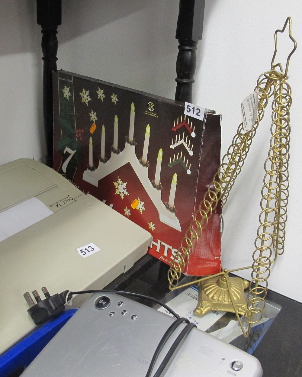 Lot 512: christmas decorations